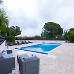 Magnolia - Luxury 4-br Retreat With Pool בית נופש *
