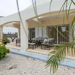 Magnolia - Luxury 4-br Retreat With Pool בית נופש