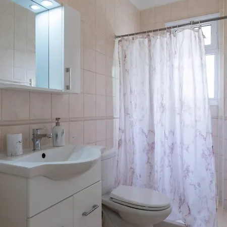 בית נופש Magnolia - Luxury 4-br Retreat With Pool *