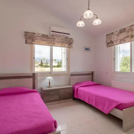 4-bedroom With Heated Pool