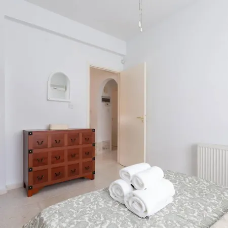 Magnolia - Luxury 4-br Retreat With Pool Peja