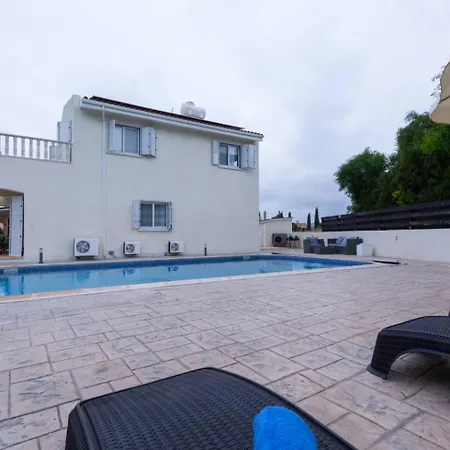 Magnolia - Luxury 4-br Retreat With Pool *