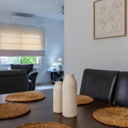 Casa vacanze Magnolia - Luxury 4-br Retreat With Pool