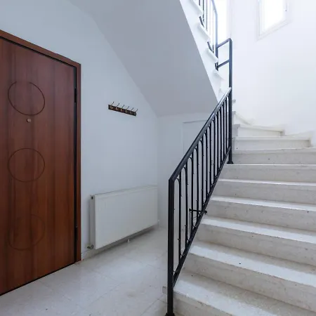 Magnolia - Luxury 4-br Retreat With Pool Casa vacanze Peyia