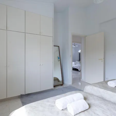 Casa vacanze Magnolia - Luxury 4-br Retreat With Pool Peyia