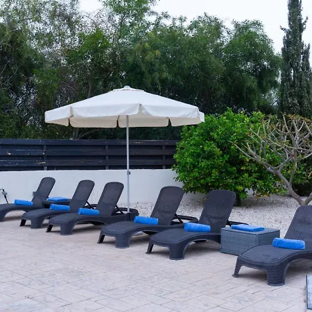 Magnolia - Luxury 4-br Retreat With Pool *