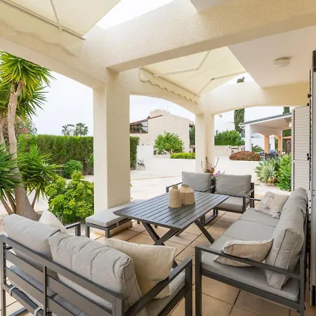 Magnolia - Luxury 4-br Retreat With Pool Casa vacanze *