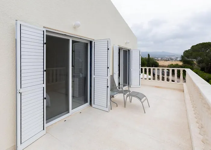 Magnolia - Luxury 4-br Retreat With Pool