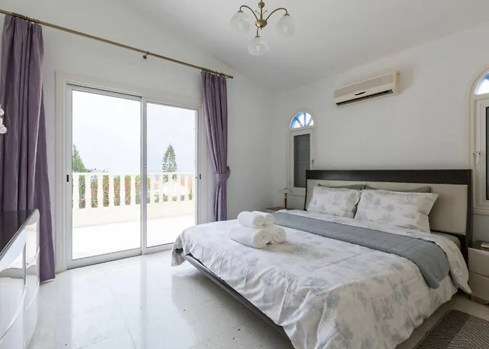 Magnolia - Luxury 4-br Retreat With Pool Casa vacanze