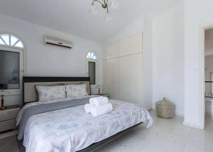 Casa vacanze Magnolia - Luxury 4-br Retreat With Pool