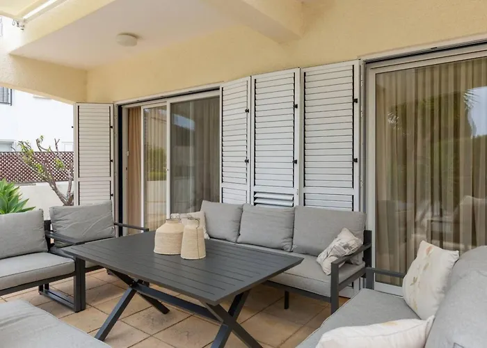 Magnolia - Luxury 4-br Retreat With Pool *