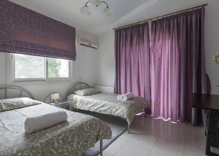 Magnolia - Luxury 4-br Retreat With Pool Casa vacanze